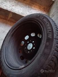 Pneumatici Michelin invernali e cerchi 205/55 R16