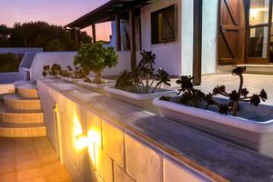 The Lux Beach Apartment