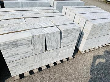 30x30 Pavimento in Arabescato Carrara