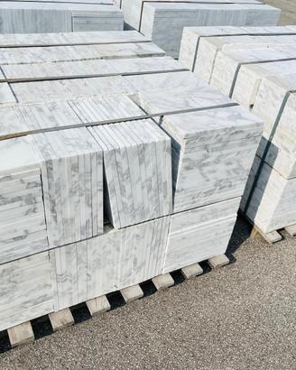 30x30 Pavimento in Arabescato Carrara
