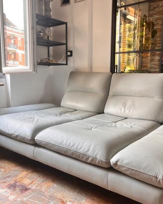 Divano Moderno Vera Pelle