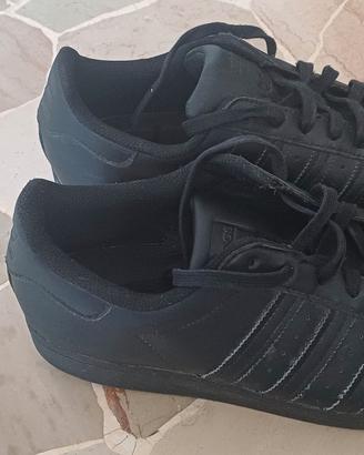 Adidas Superstar Core Black taglia 44
