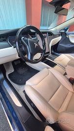 Tesla Model S 75D