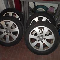 Cerchioni 16" con gomme invernali Nokian