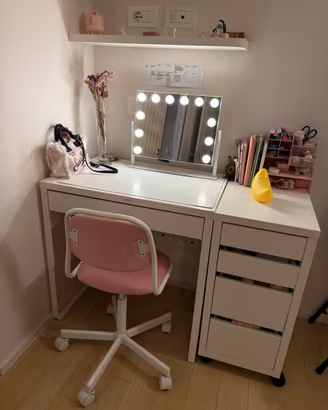 Set scrivania e cassettiera Ikea Micke, sedia Orfj