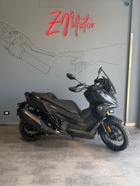 Voge SR 450 X