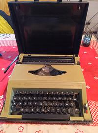 machina da scrivere 