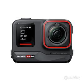 Insta360 Ace Pro pari al nuovo, case + accessori