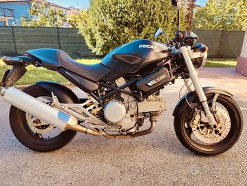 Ducati Monster 620 dark ie