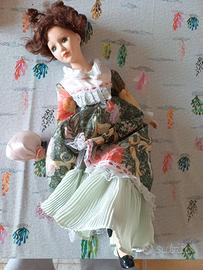Bambola porcellana vintage abito floreale