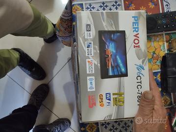 schermo digitale auto