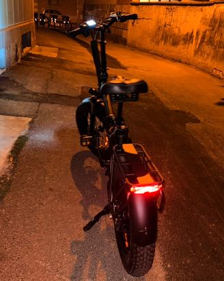 Bici Elettrica Fat Tire 48V 500W 16Ah 45-55km/h