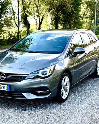 Opel Astra 1.5 CDTI 122 CV S&S Sports Tourer Busin