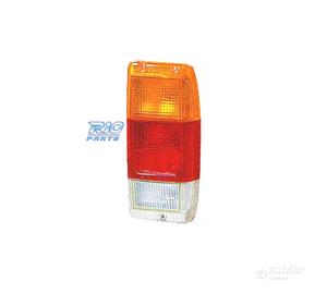 FANALE DESTRO PER NISSAN VANETTE 84-89