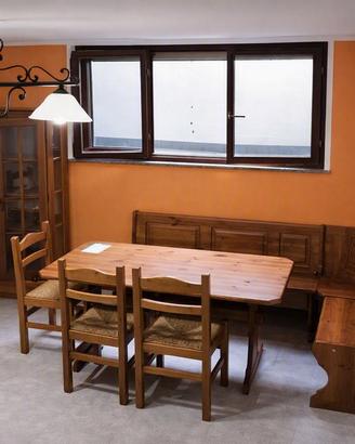 Arredo completo cucina/taverna in legno massello
