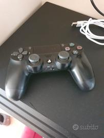 Play station 4 pro 1 tera