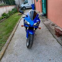 Yamaha R1