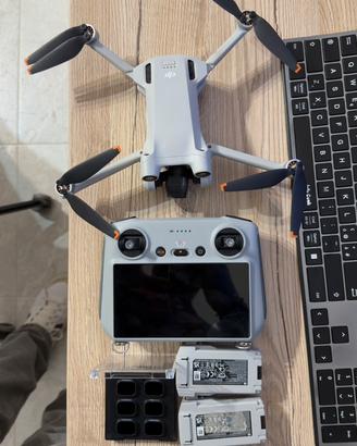 DJI mini 3 Pro + DJI rc + 2 batterie + kit filtri