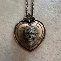 Gioiello artigianale fatto a mano, stile goth