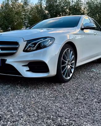 MERCEDES- BENZ KLASSE E 220 D 195 CV 4MATIC AMG PR
