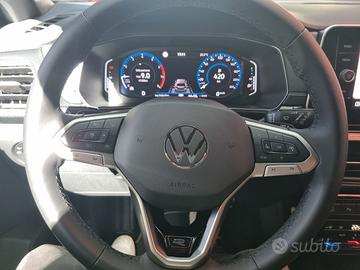 VW T‑Cross R‑Line DSG FULL OPTIONAL – 5.000 km –