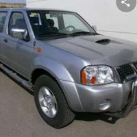 Fuoristrada nissan navara