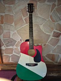 chitarra semiacustica elettrificata