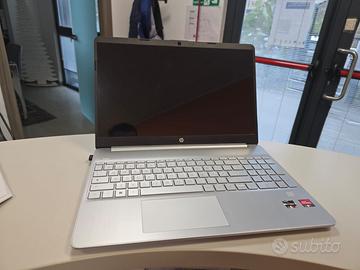 HP Ryzen 5 – 8 GB RAM – SSD 500 GB