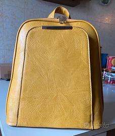 Zainetto rigido come nuovo