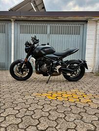 Triumph Trident 660