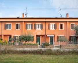 VILLA A SCHIERA A VILLAFRANCA DI VERONA