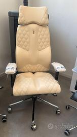 Sedia Kulik ergonomica Business ecopelle sabbia