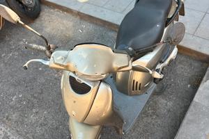 Scarabeo 100cc marciante