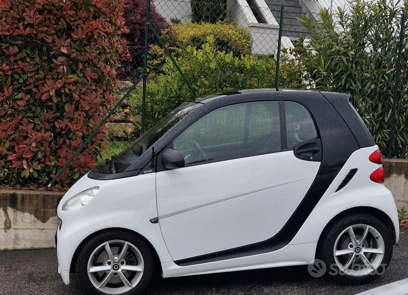 Smart Fortwo 2012 photo 2