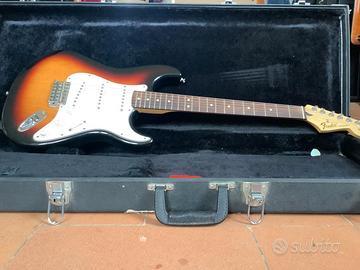 fender stratocaster MIM 2015