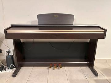 Pianoforte Yamaha Arius YDP-151 88 Tasti