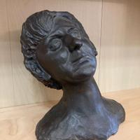 busto donna in terracotta  effetto bronzo