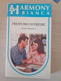 Libro Harmony Profumo di fresie