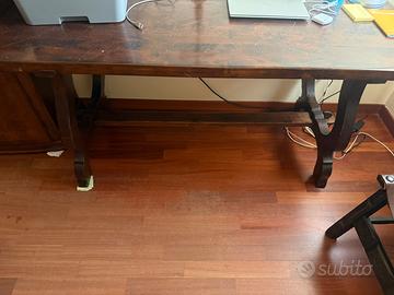 Tavolo in noce massello stile spagnolo