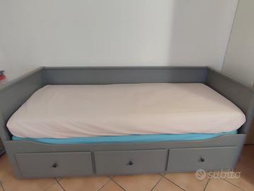 Divano letto Ikea 