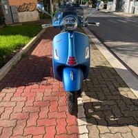 Vespa 300