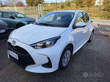 TOYOTA Yaris 1.5 Hybrid 5 porte Active