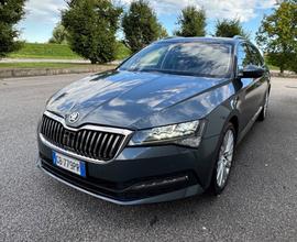Skoda Superb 2.0 TDI 150 CV SCR DSG Wagon Executiv