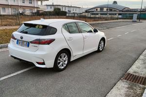 Lexus ct200h ibrida 