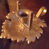 Bugia anni 50 in rame a foglia vintage