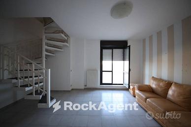 GRAZIOSO APPARTAMENTO, PIANO ALTO, TARANTO