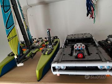 Lotto LEGO Technic vari modelli  (gru, moto, ecc )