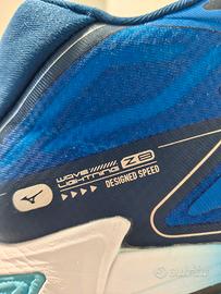 Mizuno wave lightning z8 tag. 47