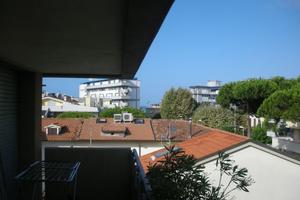 Viareggio LUGLIO m. 200 dal mare e dalla pineta