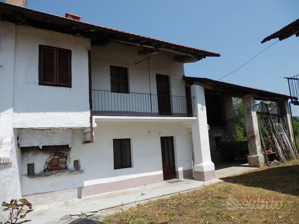 Rustico / Casale di 155 m² con più di 5 locali a P - Vista 3